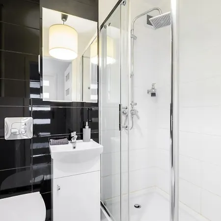 Rondo Onz- Jana Pawla Ii 20 Apartman Varsó